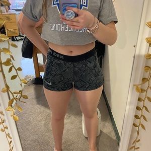 Snake skin patterned Nike pros (size: small)